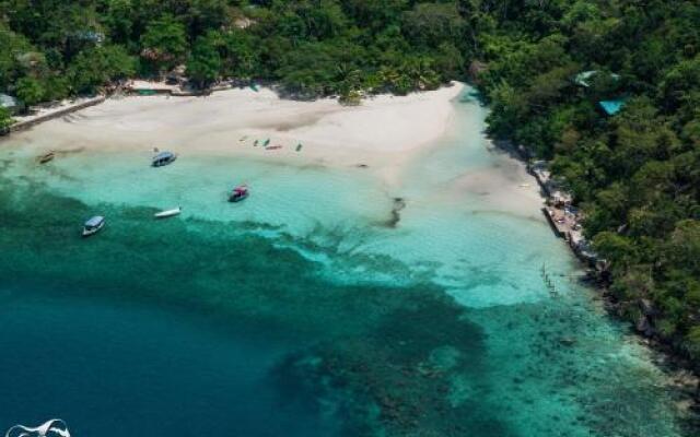 Chez Max, Cadras Haiti