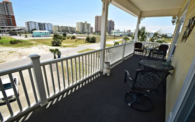 Skipper House by RedAwning