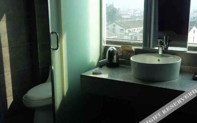 Xinhao Business Hotel