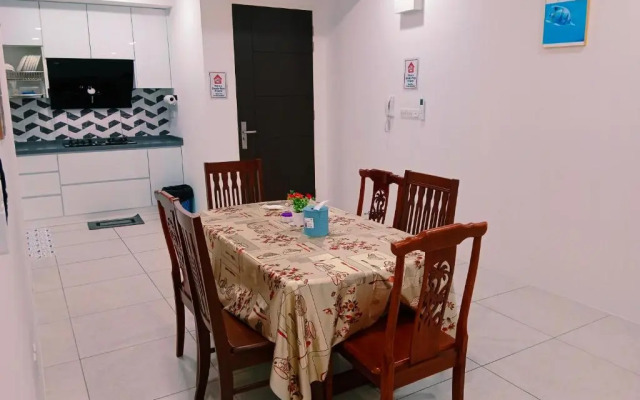 Preferred30 3R2B 7pax Meritus Perai
