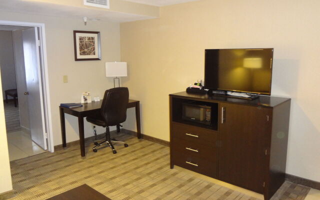 Best Western Pasadena Royale Inn & Suites