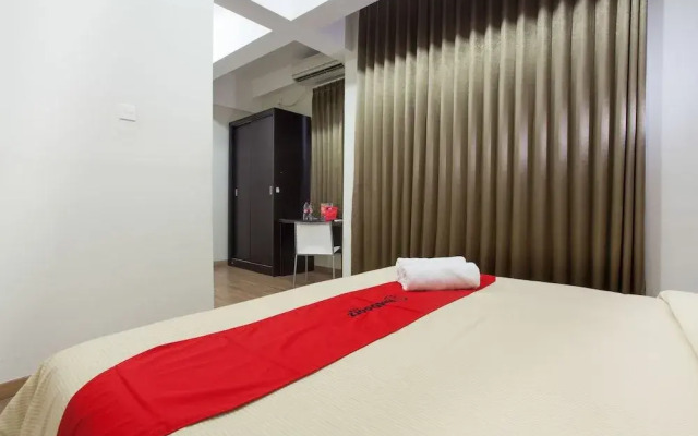 RedDoorz Plus @ Riverside Malang