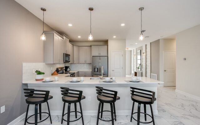 Stunning Villa w/ No Rear Neighbors! Near Disney