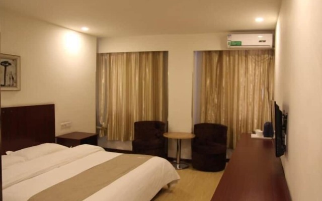 GreenTree Alliance Jinan Licheng Town Yaohua Road Yaoqiang Airport Hotel