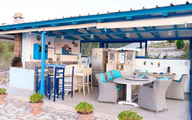 Beautiful Apartment in Greece With Swimming Pool