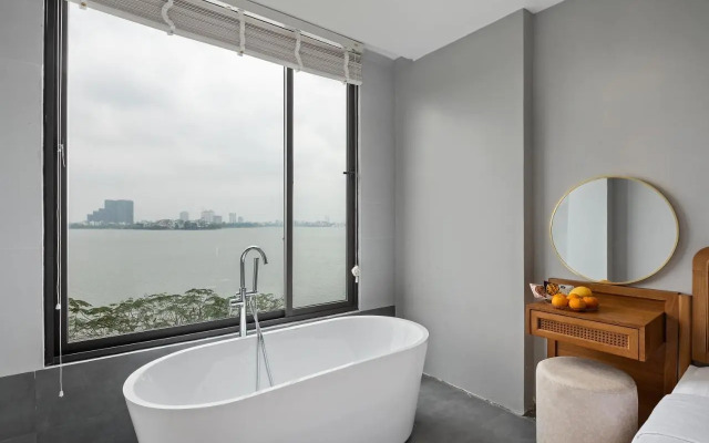 Lakeview Residence Hotel