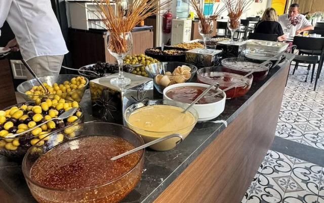 Wolf Of The City Hotel & Spa