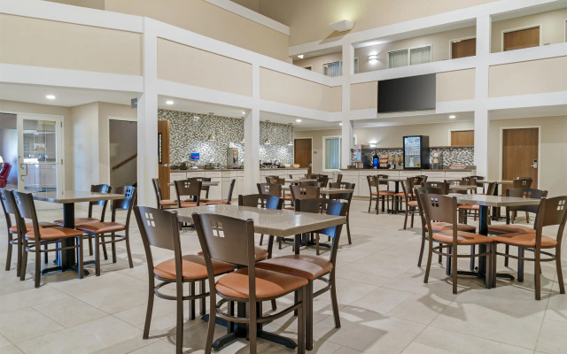 Best Western Lakewinds