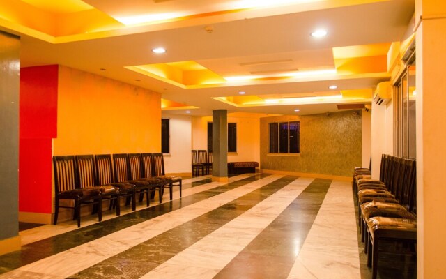 OYO 7633 JMC Inn