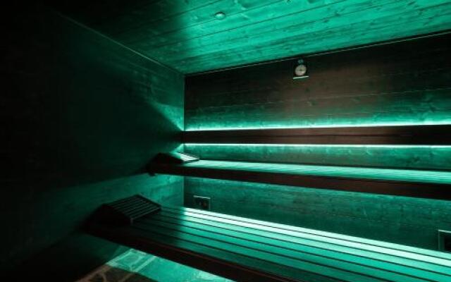 Mix Brussels (Gym & Wellness for Adults Only)