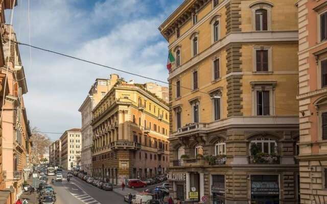 Cavour Colosseum with Balcony