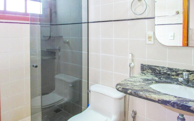 Casa com 4 Suítes, Piscina, Área Gourmet e Wifi