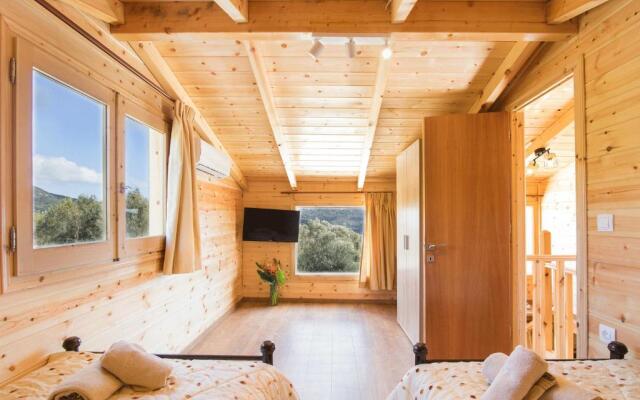 Romantic Tree House