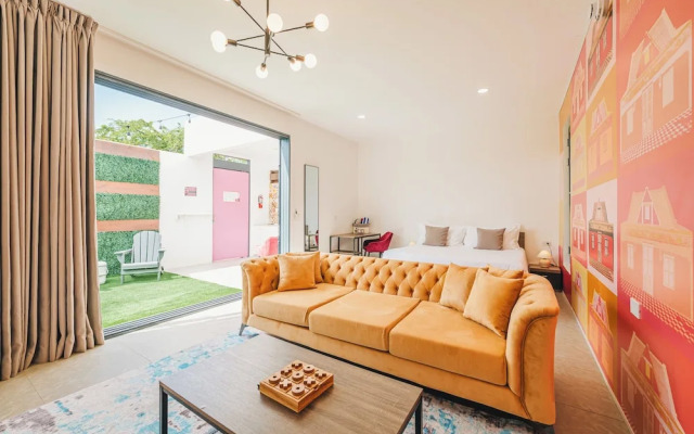 Privada Stays - Private Pools & Colorful-Chic Boutique Hotel