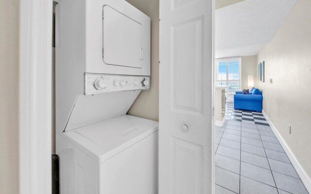 Majestic Beach Towers 1-1615