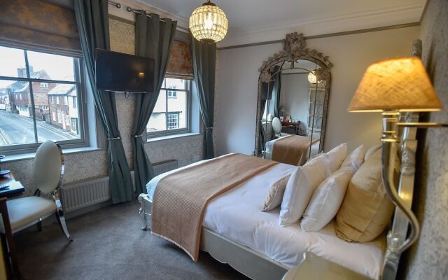 The Kingsbury at No7 & No8