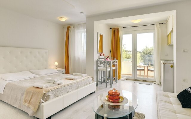 Villa in Pula With Private Swimming Pool