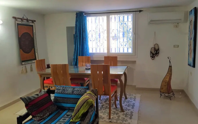 Partie de pittoresque maison en bord de mer