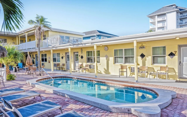Silver Sands Motel