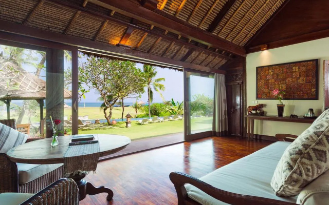 Sungai Tinggi Beach Villa