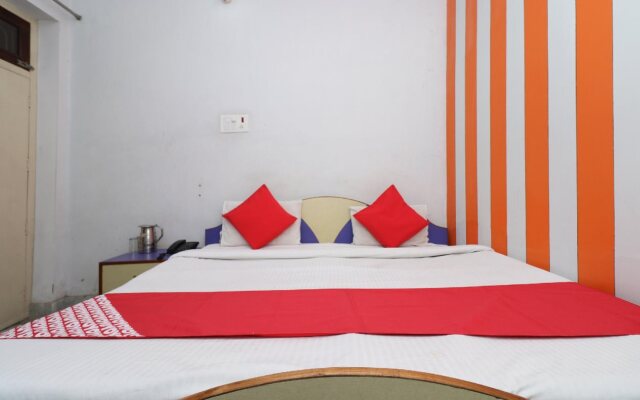 Hotel Taj Palace By OYO Rooms