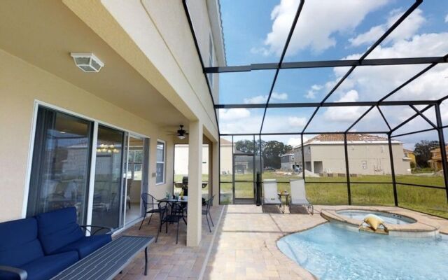 ACO Premium - 7 Bd with south facing pool (1722)