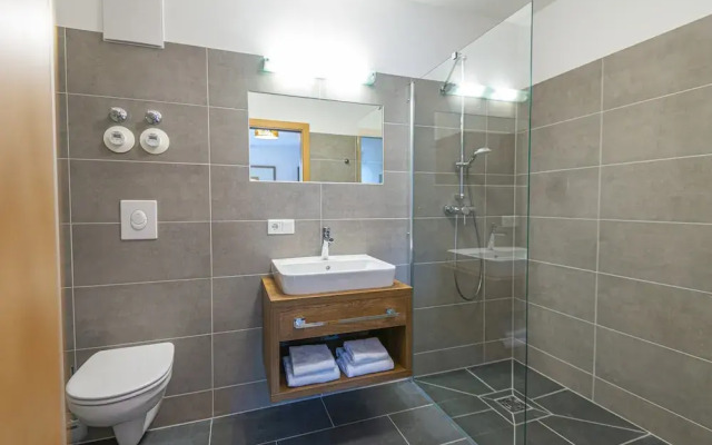 Apartment Near Schlossalmbahn I Lift