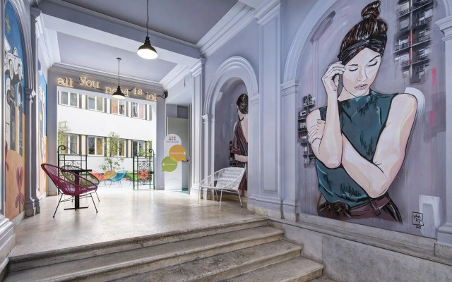 The RomeHello - Hostel