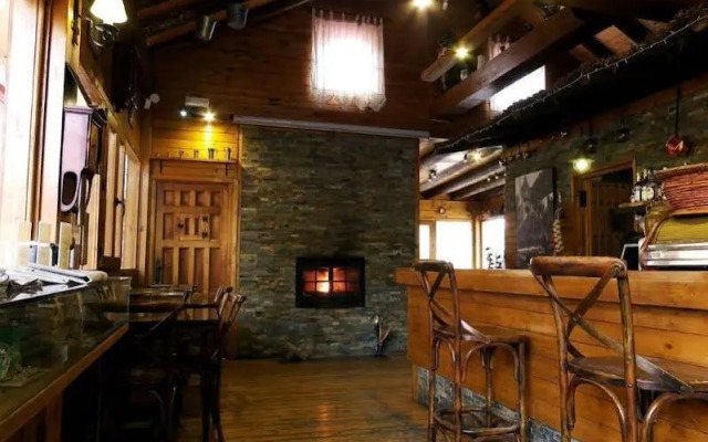 Hostal Mont Royal