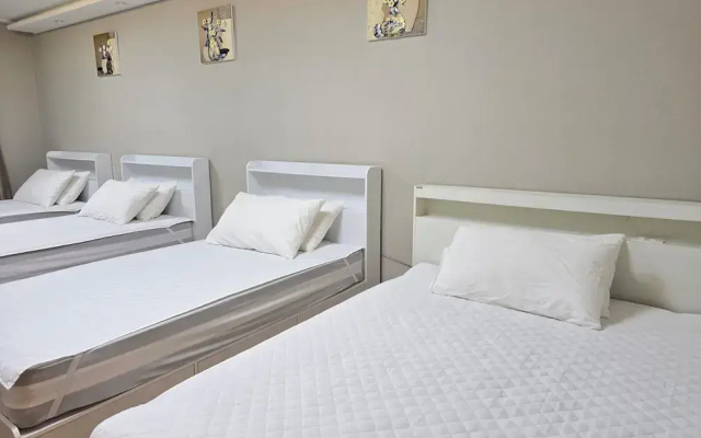 Incheon Airport Guesthouse L