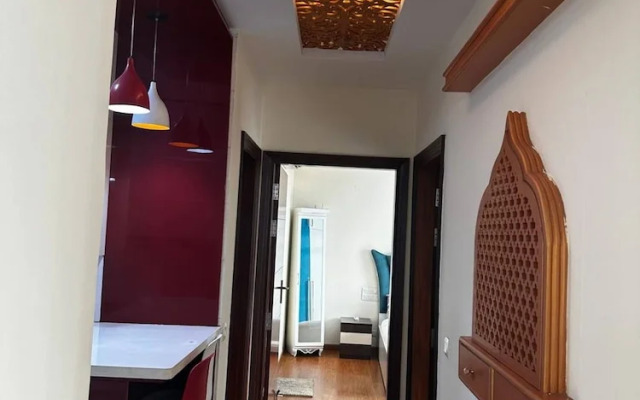 Luxury Serviced Apartment Near Medanta Medicity
