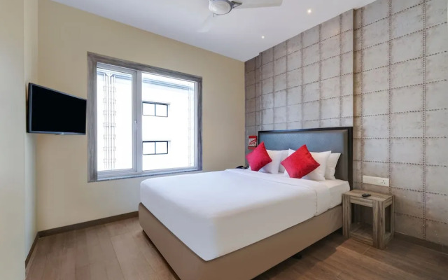 7 Apple Hotel