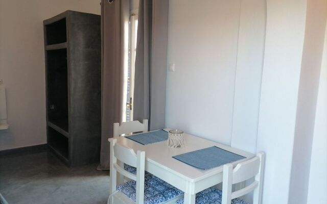 Paros King Luxury Apartments