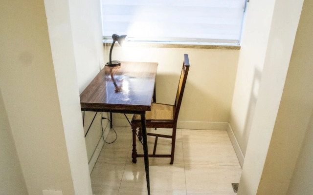 5min da Praia do Leblon - AP204