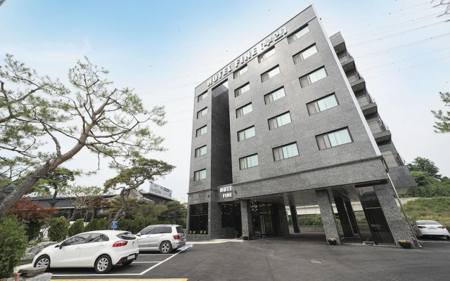 Yongin Pine