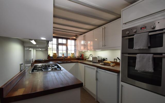 Rose Mullion Cottage