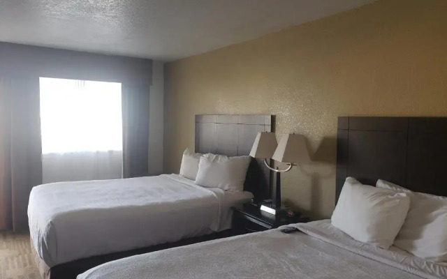 Grand Texan Hotel and Convention Center