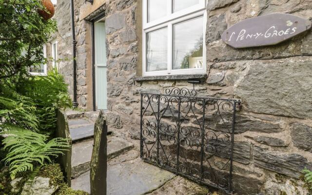 1 Penygroes