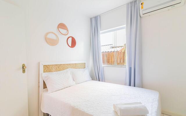 GB46 Maravilhosa Casa com 4 Suítes com Piscina Privativa em Guarajuba