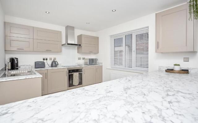 Luxury Duplex 2-Bed Apartment Fruit Market Marina