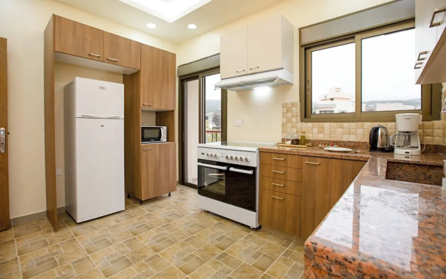 Akl - Chic Apts & Balconies in Batroun