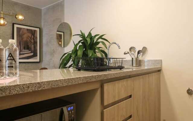 w Authentic 2BR in Miraflores