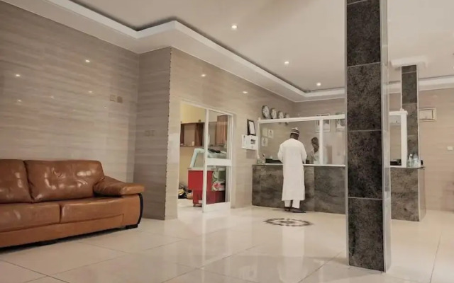 Continental Hotel by R&K Suites