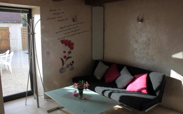 Charmante Maison Pierres 1768