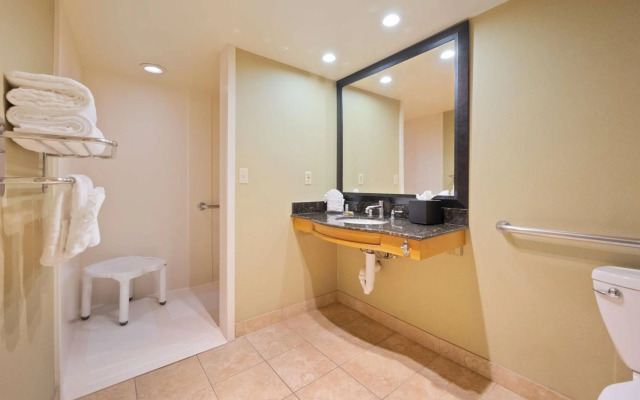 Best Western Plus Las Brisas Hotel