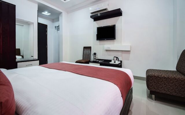 OYO 18262 Hotel White Tulip