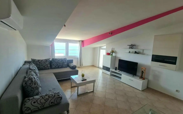 Apartment Ante