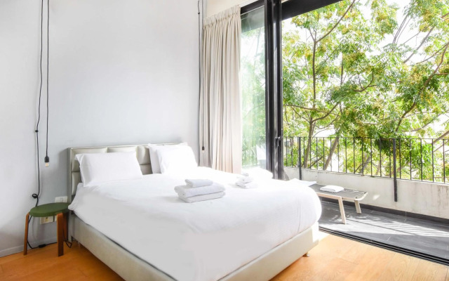 Touch The Sky by HolyGuest