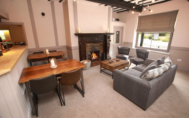 OYO Glyn Valley Hotel