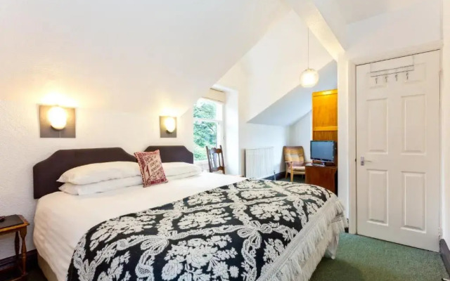 Lyndhurst Guest House